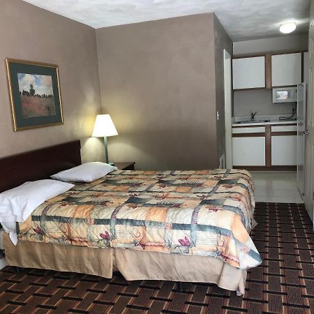 Affordable Suites Burlington Esterno foto