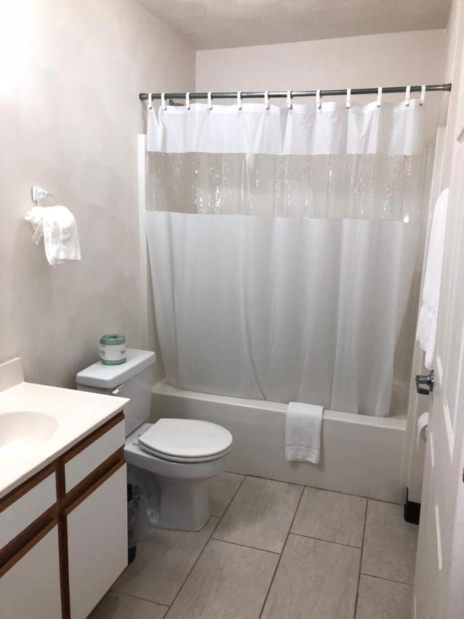 Affordable Suites Burlington Esterno foto