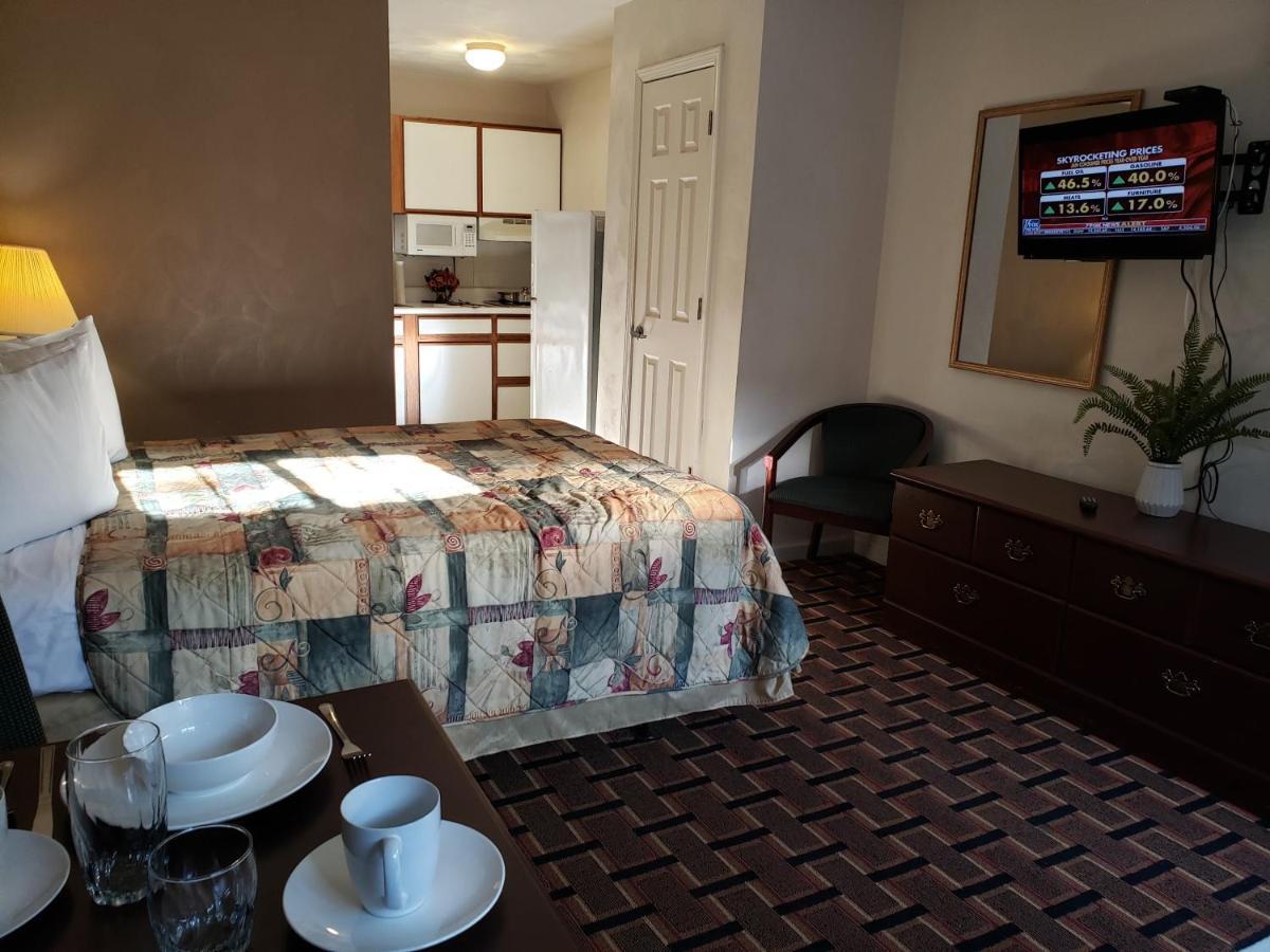 Affordable Suites Burlington Esterno foto