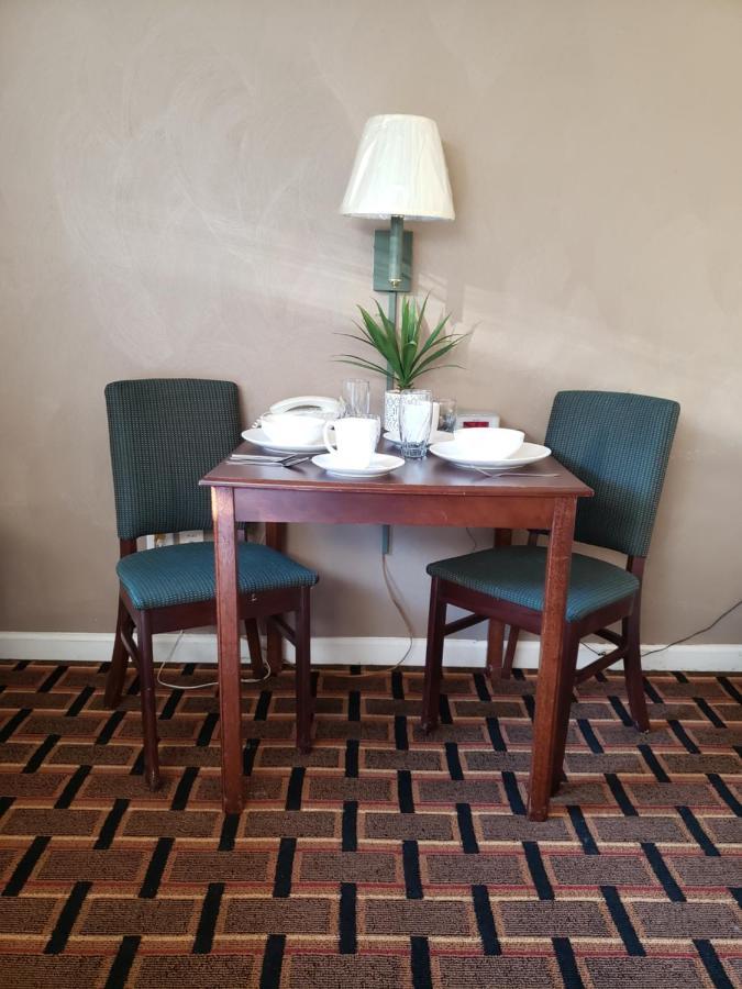 Affordable Suites Burlington Esterno foto