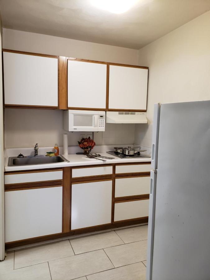 Affordable Suites Burlington Esterno foto
