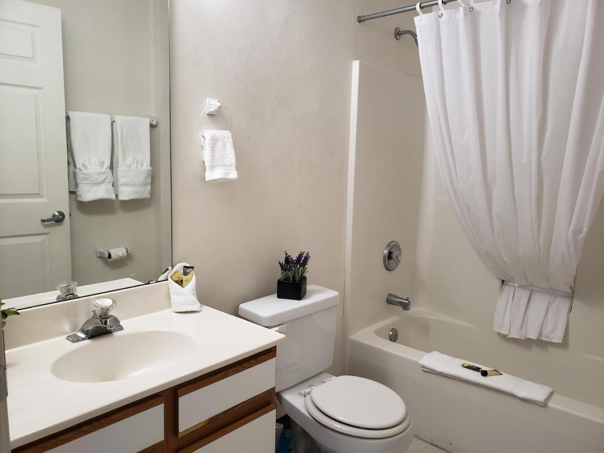 Affordable Suites Burlington Esterno foto